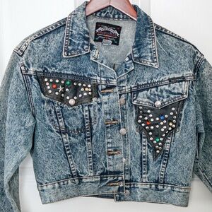 Vintage Studded Acid Wash Denim Jacket – Cropped – Leather Appliqué – Western